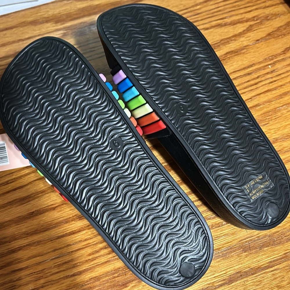 Juicy Couture Black rainbow multi Wynnie  pool shoes   GOING AWAY - Picture 4 of 7